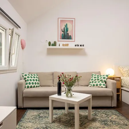 Apartment 4 Us Split
