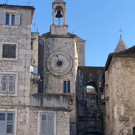 דירה 4 Us ספליט